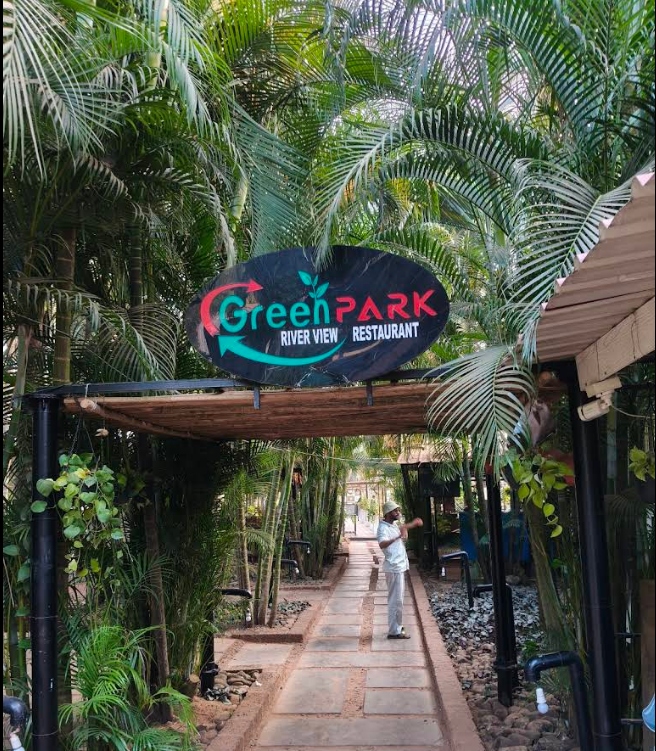 Green Park River View Restaurant - Garden Entrance